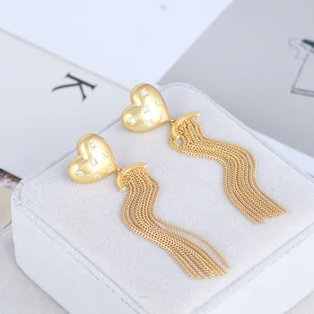 Bezmaksas piegāde modes Zelta mīlestība tasstel auskari auss klipsis sieviete